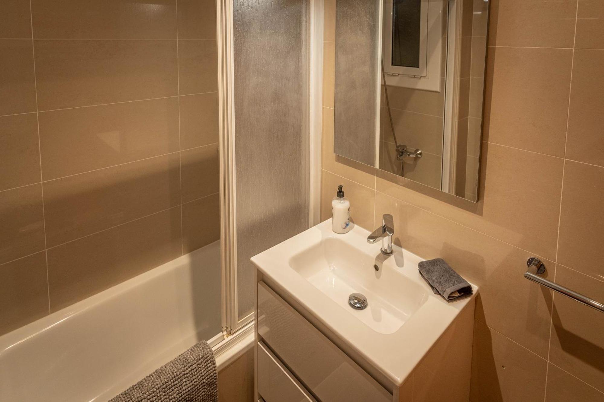 Lindo Apartamento Vila De Gracia Барселона Экстерьер фото